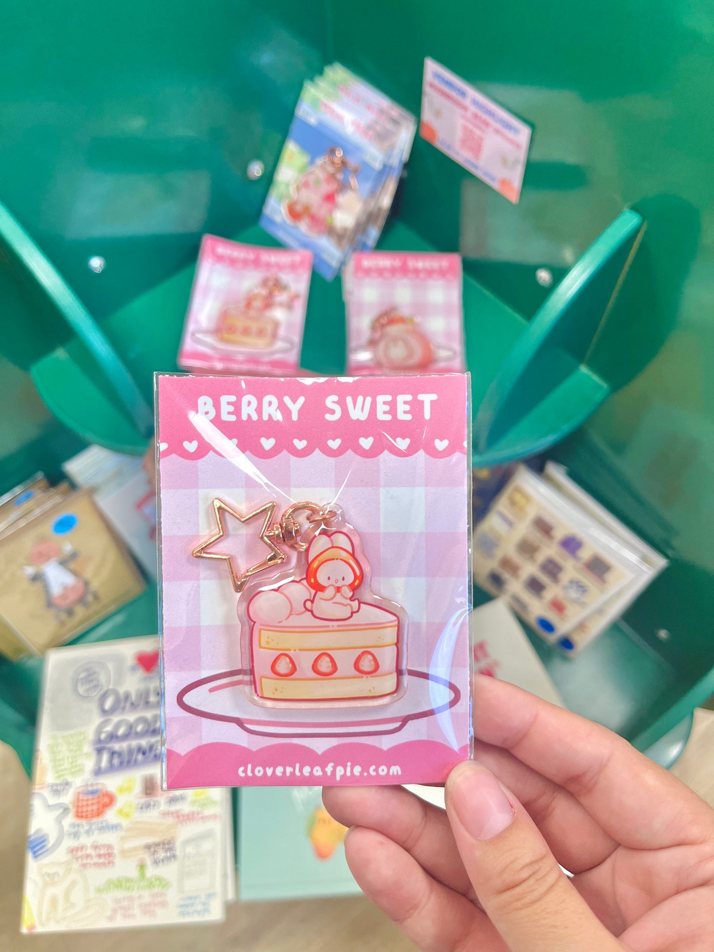 Berry Sweet Cake Keychain