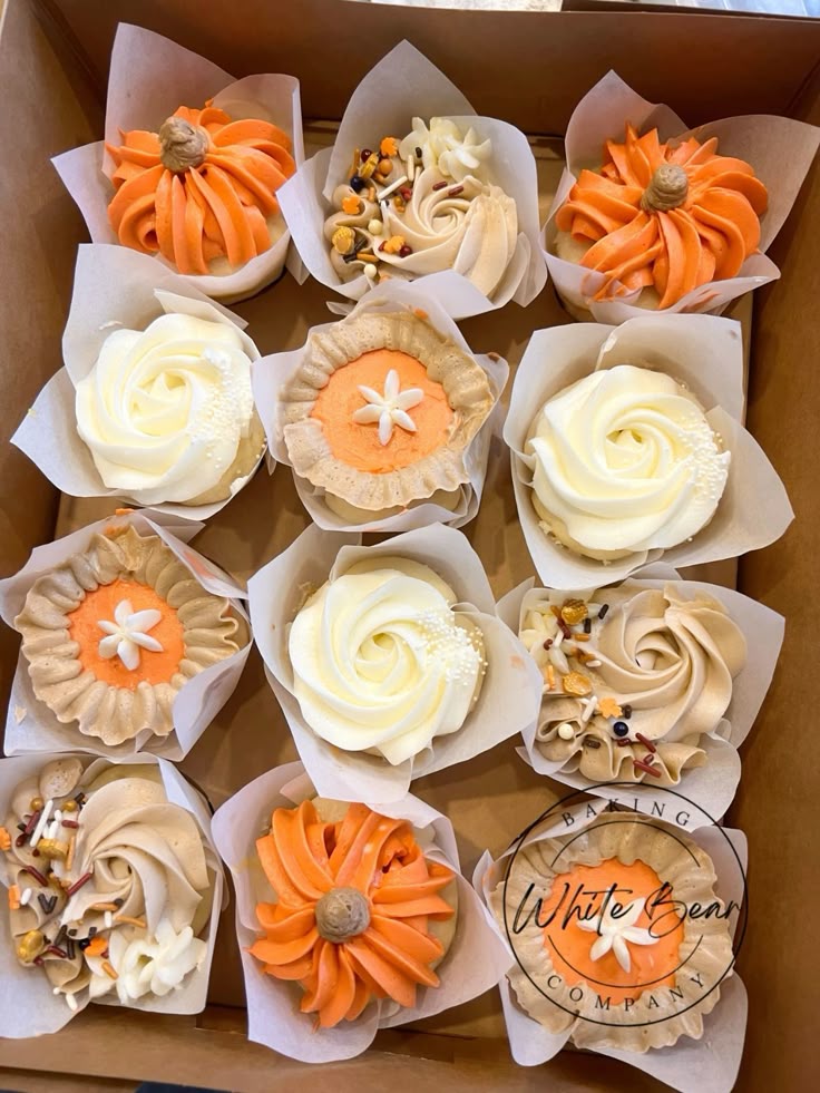 9/19 GILMORE GIRLS WEEKEND (SAT CUPCAKE DECORATING WORKSHOP)