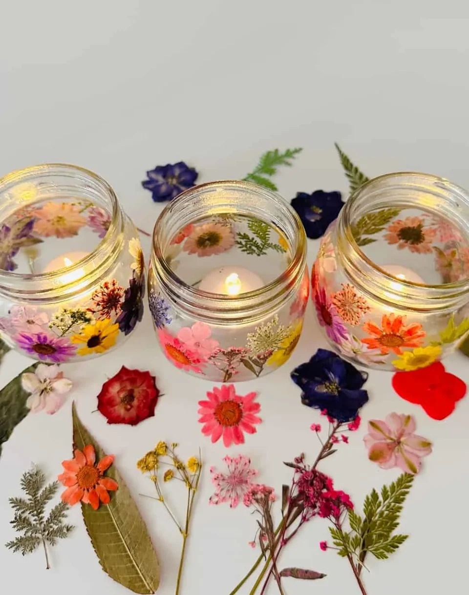 4/15 PRESSED FLOWER MASON JAR WORKSHOP