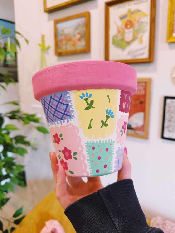 4/2 PAINT YOUR OWN POT WORKSHOP