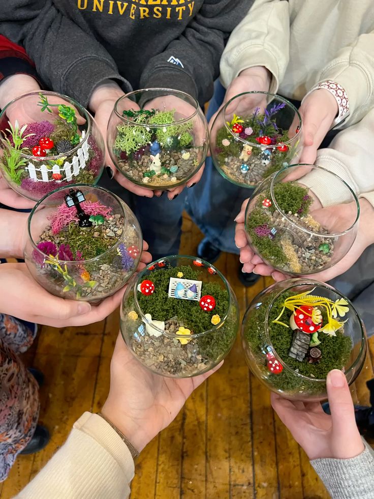 4/4 FAIRY GARDEN TERRARIUM WORKSHOP