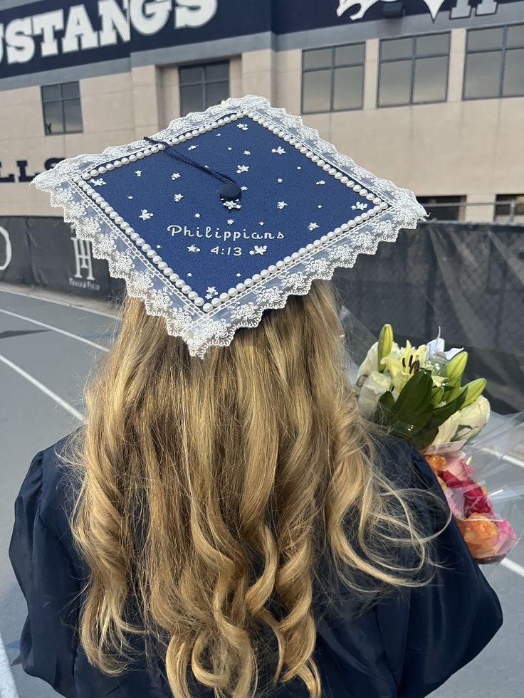 4/18 JUNK JOURNALING/ GRAD CAP DECORATING WORKSHOP
