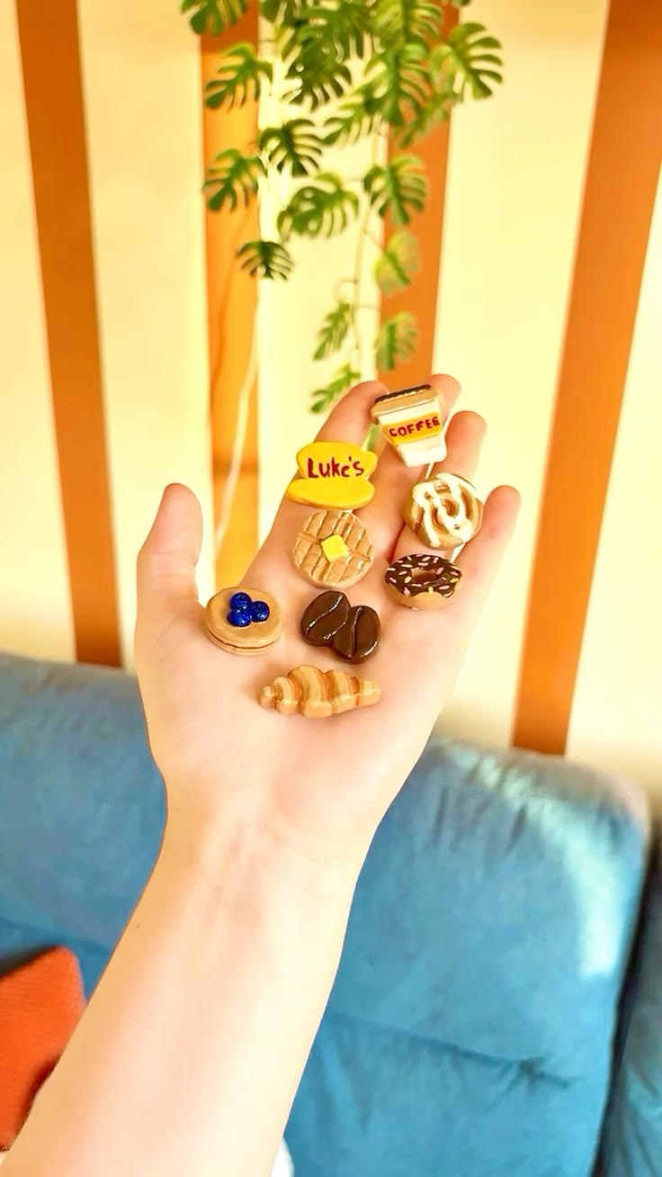 9/24 MODELING CLAY MAGNETS WORKSHOP