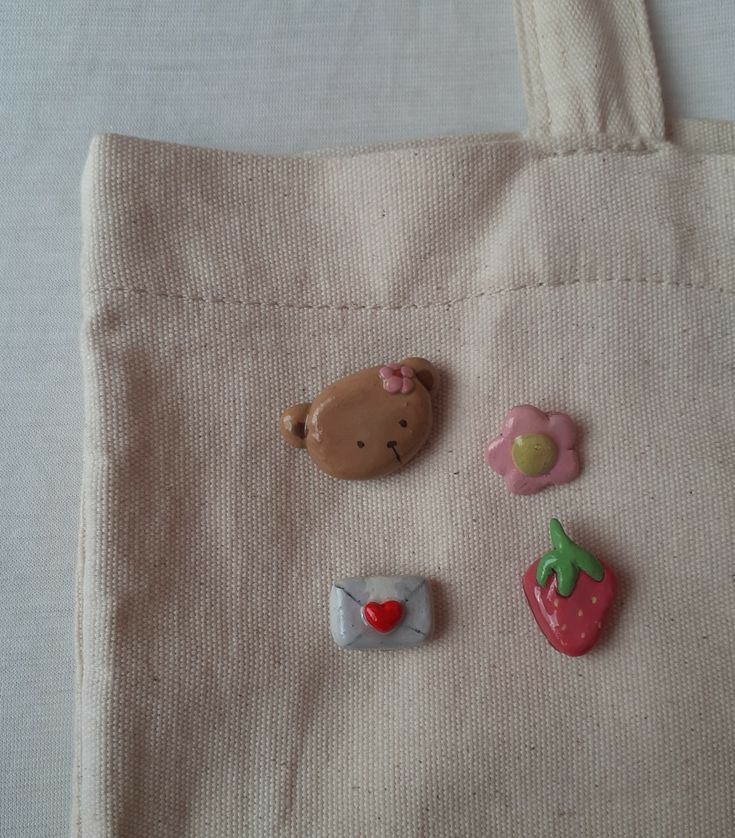 4/13 MODELING CLAY PIN WORKSHOP