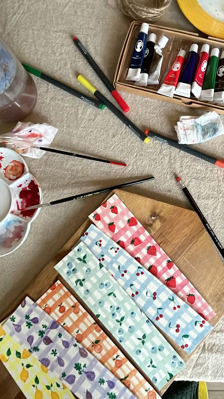 9/17 FREE CRAFT SERIES: DIY BOOKMARKS WORKSHOP
