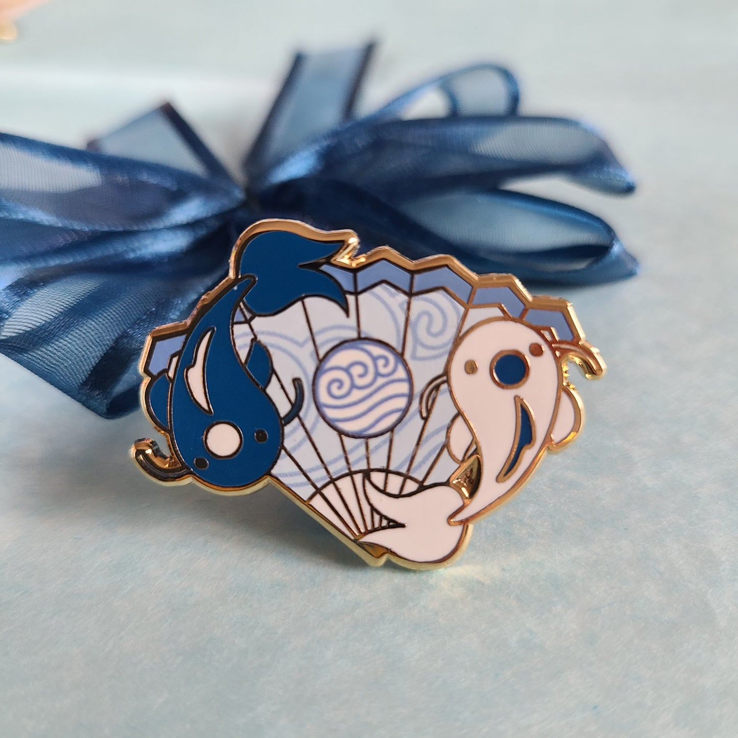 Item 43 - Avatar enamel pin (Water nation)