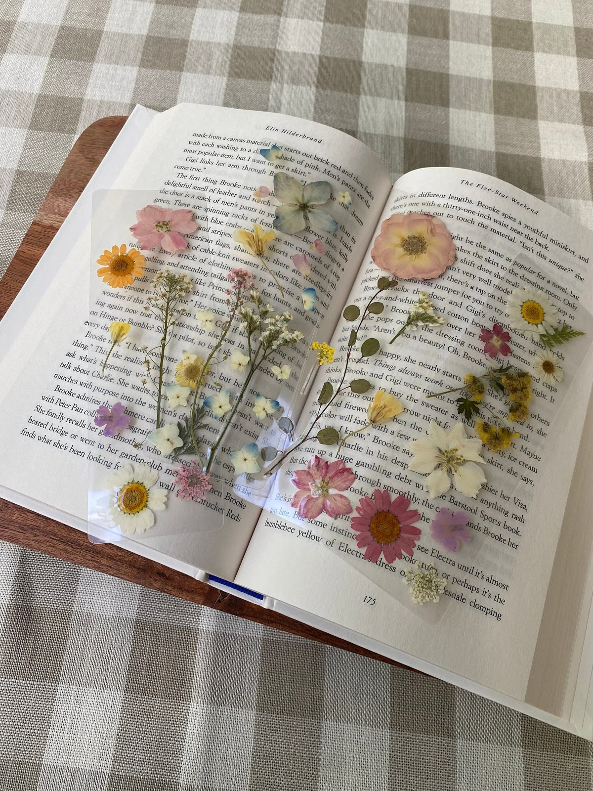 5/3 DIY PRESSED FLOWERS BOOKMARK WORKSHOP