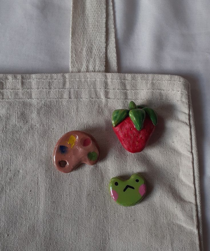 4/13 MODELING CLAY PIN WORKSHOP