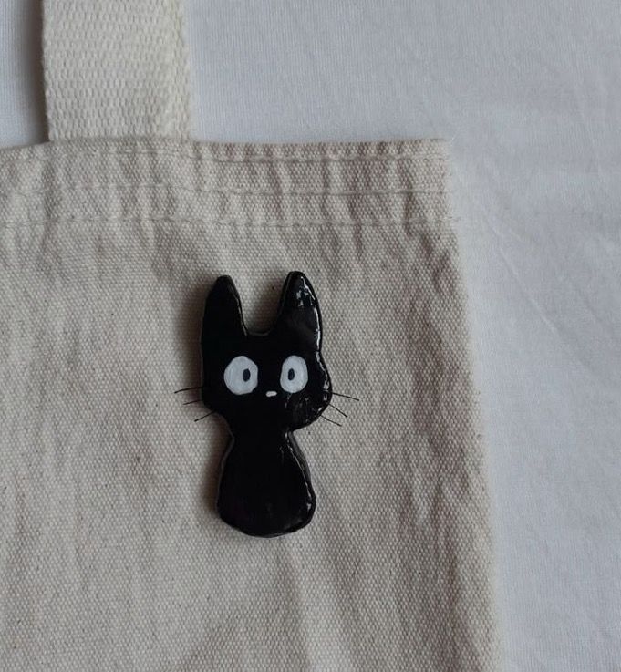 4/13 MODELING CLAY PIN WORKSHOP