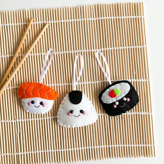 2/17  LUNAR NEW YEARS FELT KEYCHAIN