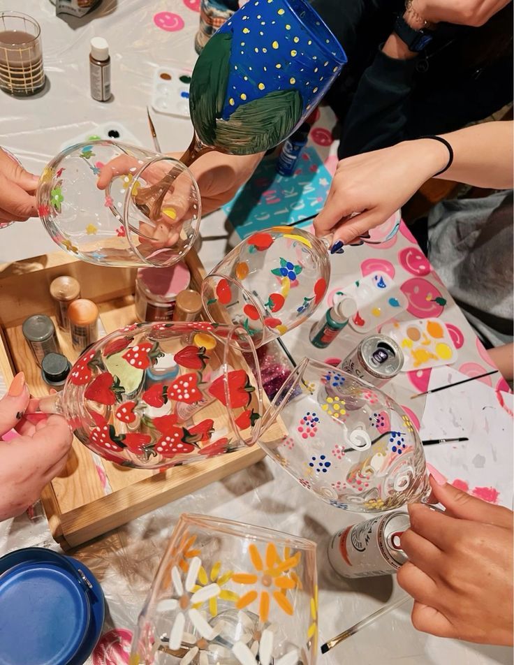 5/10 WINE GLASS PAINTING WORKSHOP