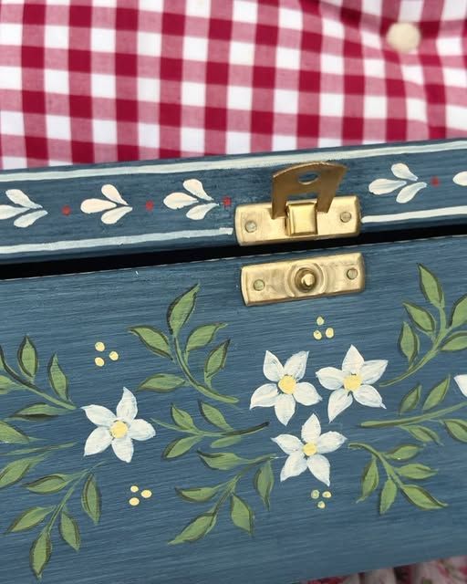 3/7 JEWELRY-MAKING BOX (POT OF GOLD) WORKSHOP